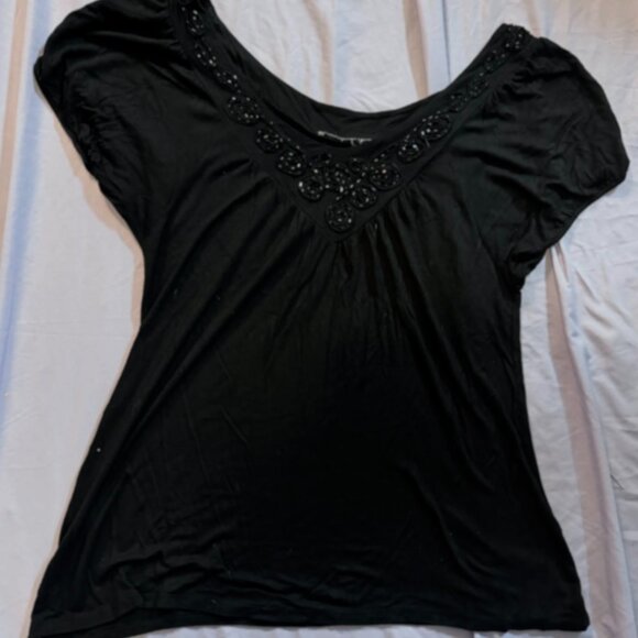 TWO Mixed Brands Short Sleeve Blouse Tops, SIZE LARGE (1 White & 1 Black) - Picture 5 of 9